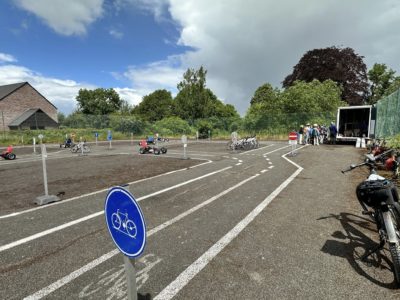 La sécurité routière en P6 … avec la police. La sécurité routière en P6 … avec la police.